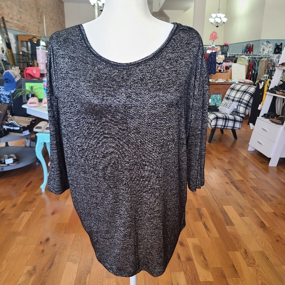 WHBM 3/4 Sleeve Knit Top Size Medium